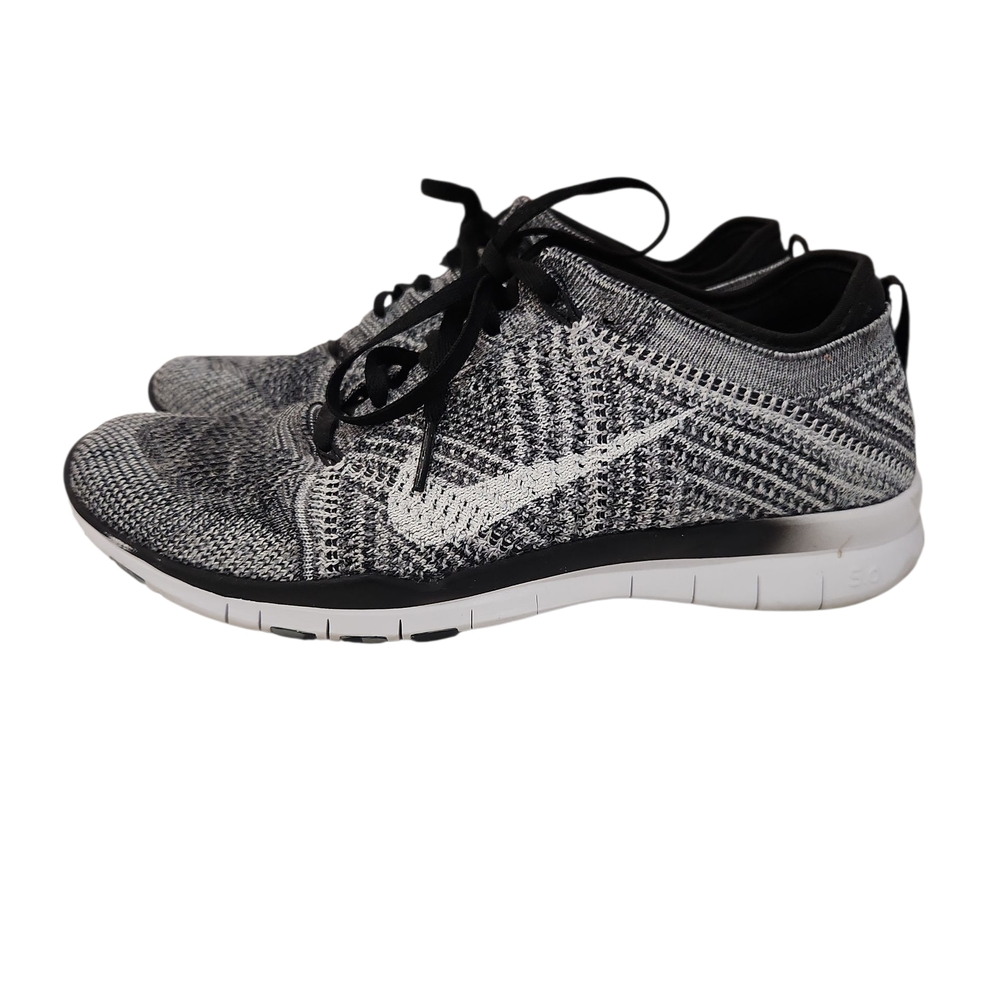 Nike Free 5.0 – Femme – Grandeur 7.5 🖤🤍
